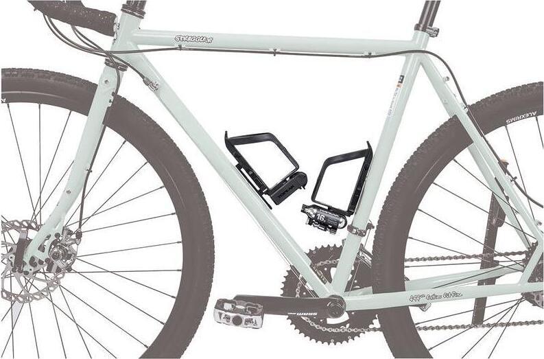 51205 topeak drziak kosika na flasu alt position cage mounts 2 pcs 2.jpg3