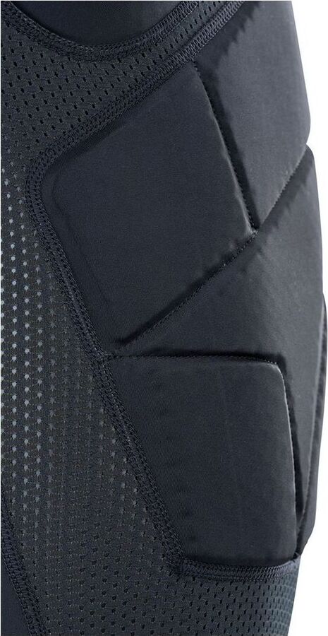 Evoc crash pad chranice detail