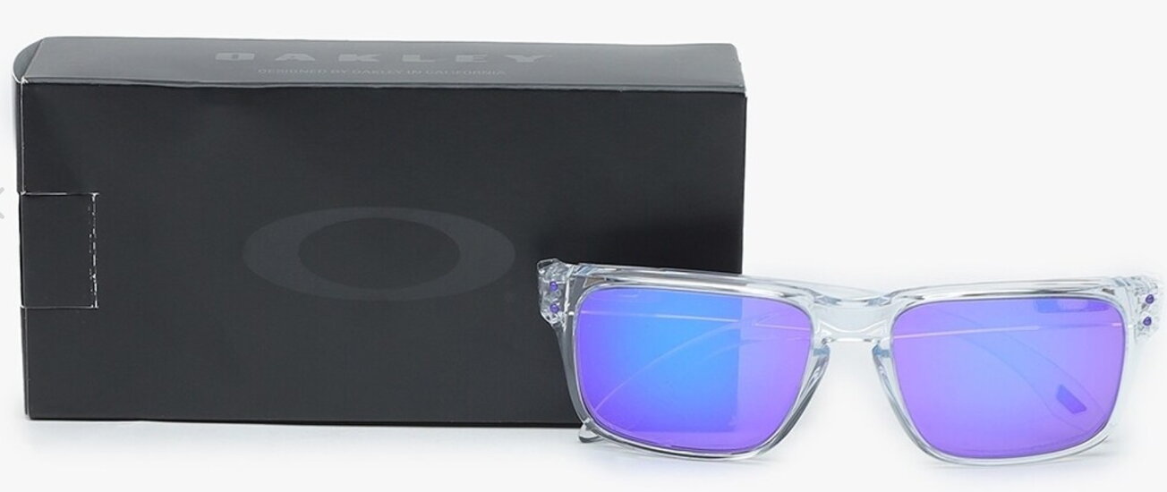 Oakley holbrook junior3