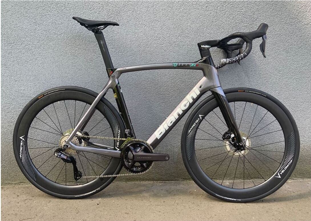 Bianchi Oltre XR4 Disc Ultegra Di2 12sp Custom Cestný aerobicykel