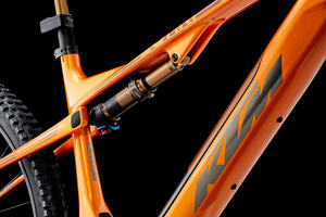 MACINA SCARP SX EXONIC DETAIL 01