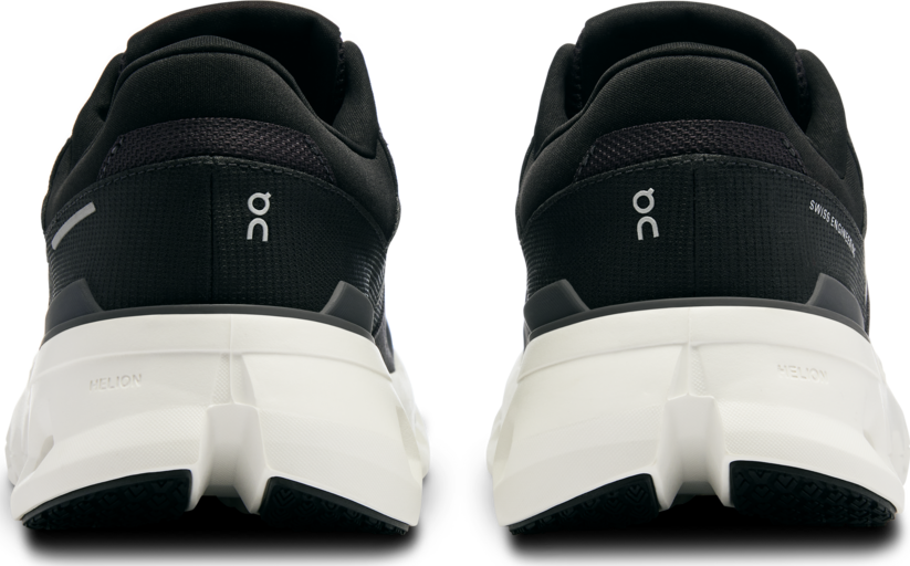 ON Cloudrunner 2 Eclipse Black bezecke topanky 04