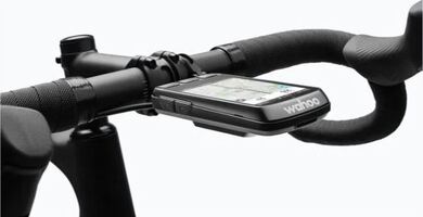 Wahoo elemnt ACE gps na riadidlach